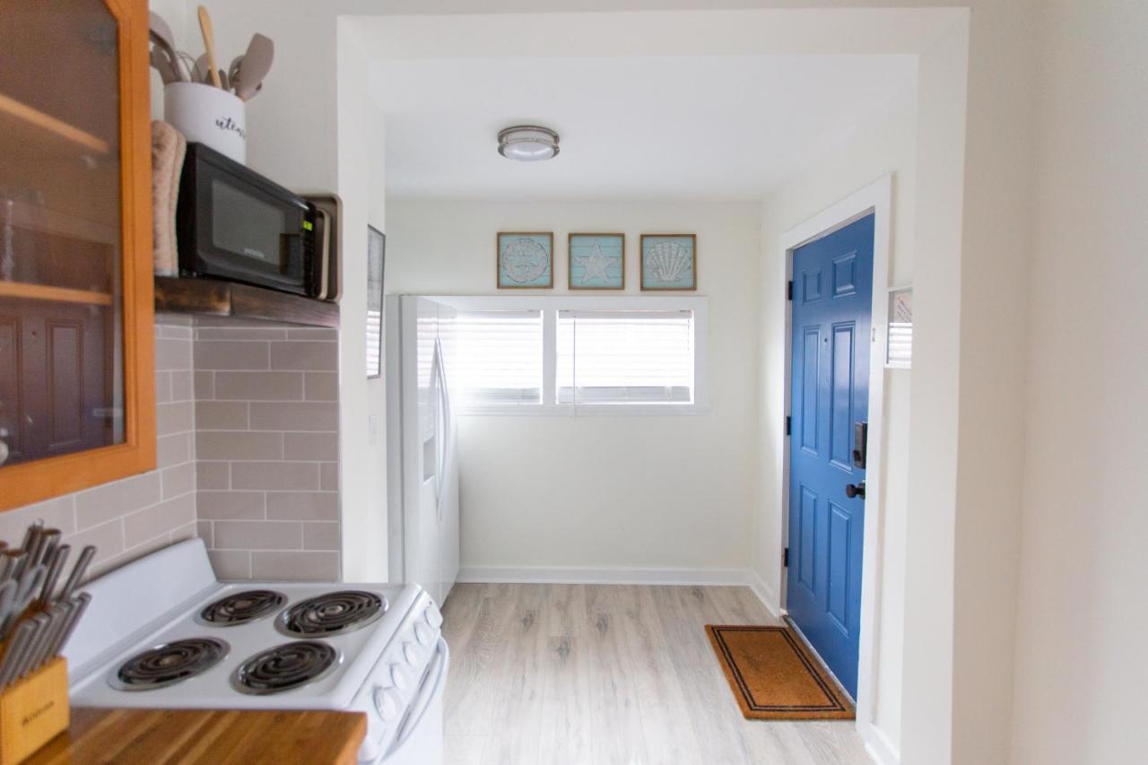 Central & Comfortable Home Walk To The Beach! Jacksonville Beach Exteriör bild