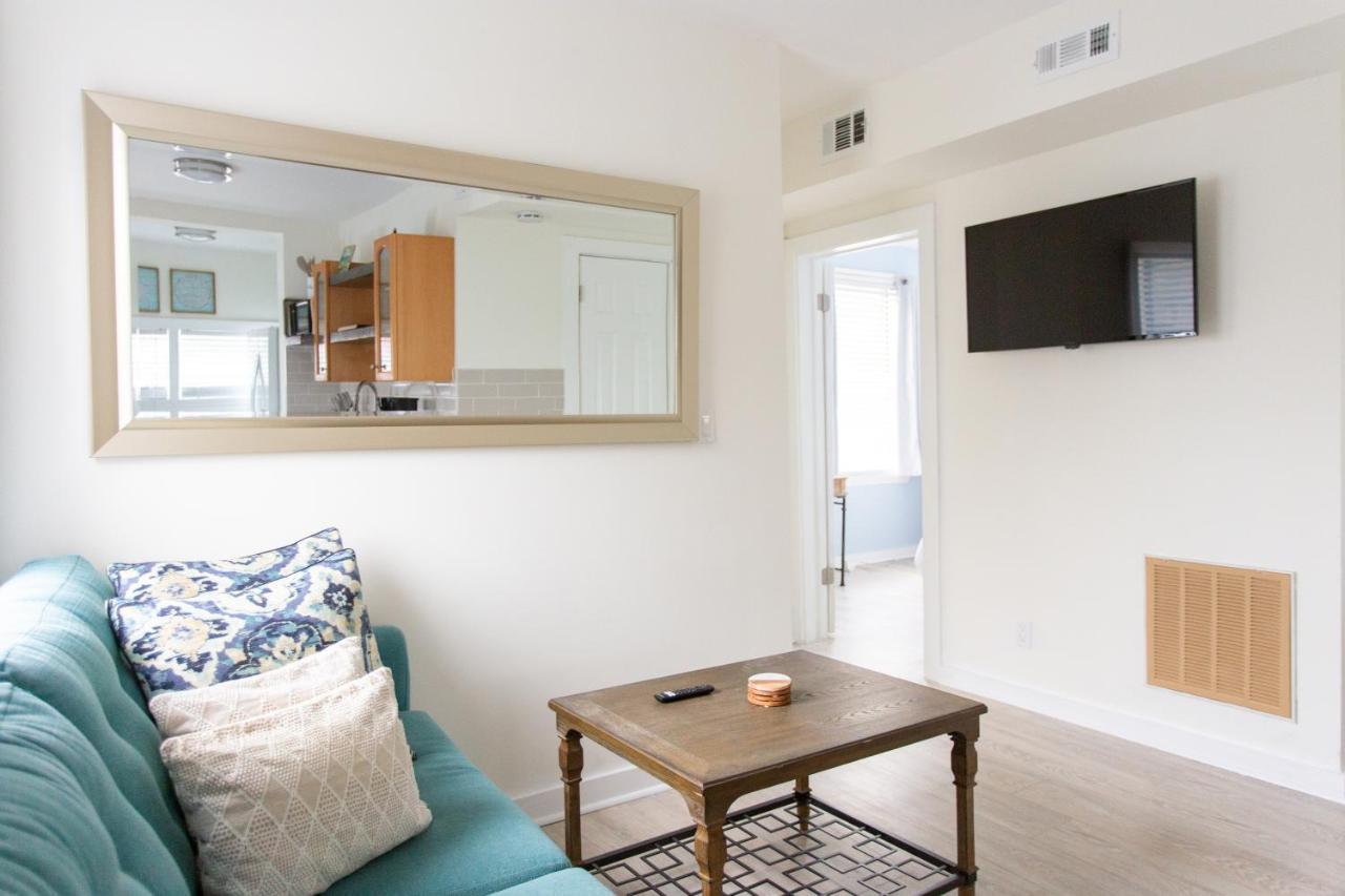 Central & Comfortable Home Walk To The Beach! Jacksonville Beach Exteriör bild