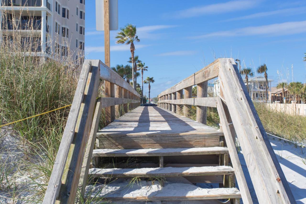 Central & Comfortable Home Walk To The Beach! Jacksonville Beach Exteriör bild